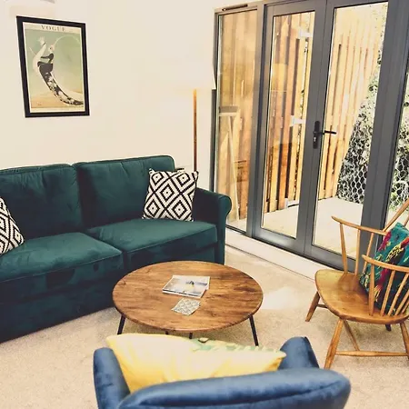 Apartment Landing